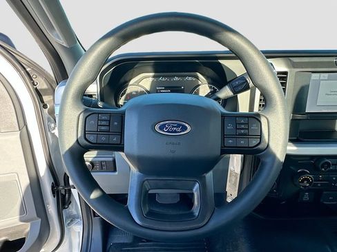 New 2026 Ford F550 4x4 Regular Cab Super Duty image 7