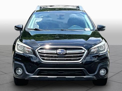 Used 2018 Subaru Outback 3.6R Limited AWD/4WD image 4