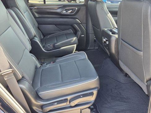 Used 2023 GMC Yukon SLT w/ SLT Premium Package image 64