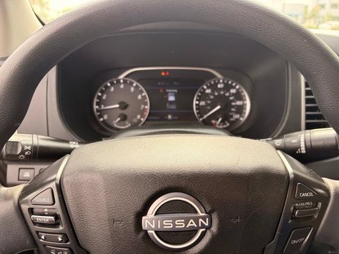 Used 2022 Nissan Frontier SV RWD image 26