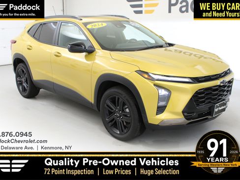 Used 2024 Chevrolet Trax ACTIV w/ Sunroof Package FWD image 1