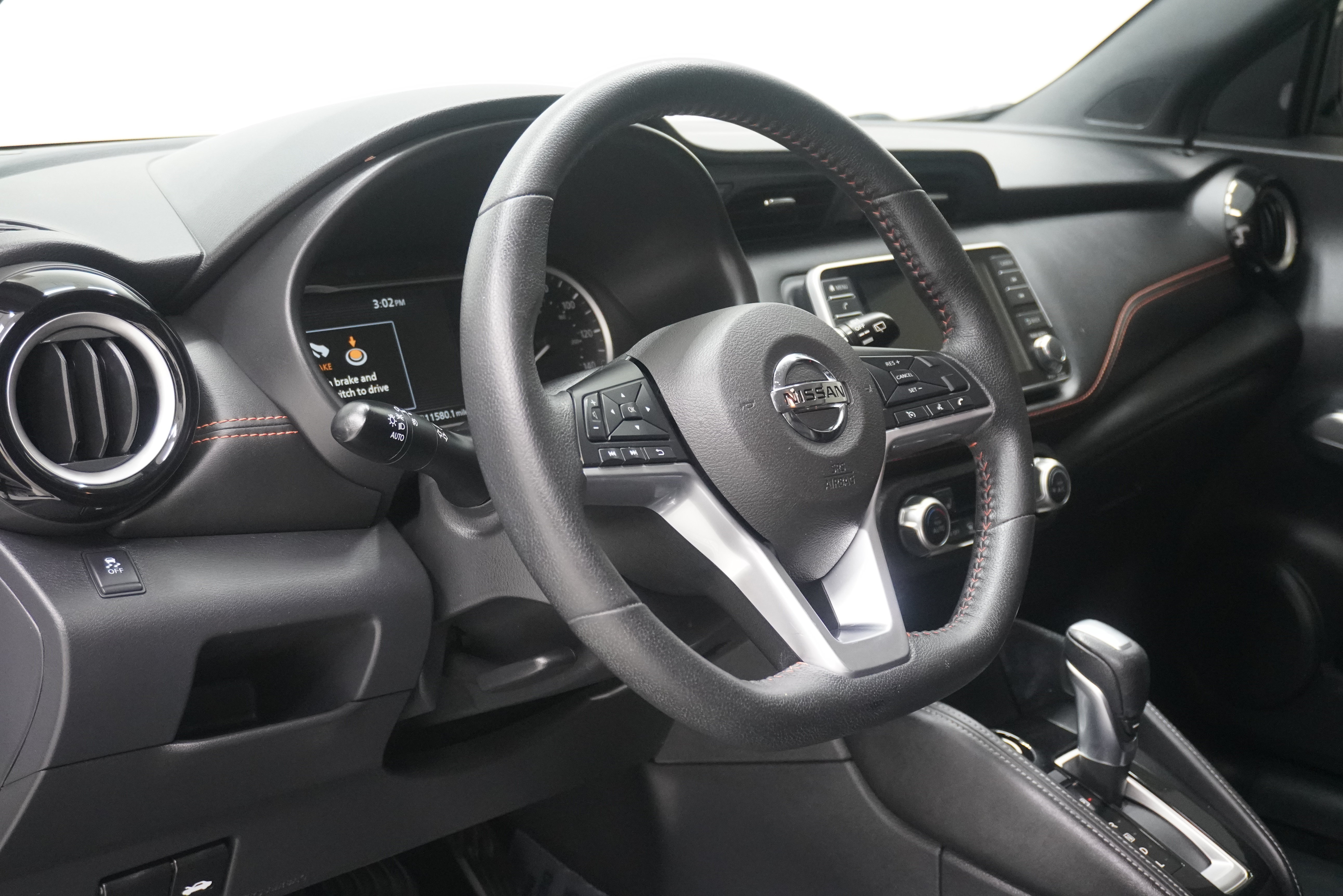 Used 2019 Nissan Kicks SR w/ SR Premium Package FWD image 10