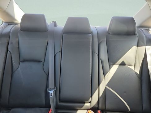 Used 2025 Honda Accord Touring image 10