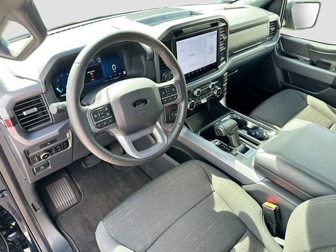 Used 2025 Ford F150 XLT w/ Equipment Group 302A MID RWD image 9