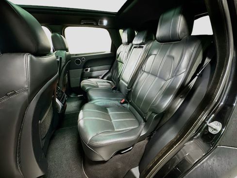 Used 2016 Land Rover Range Rover Sport HSE image 27
