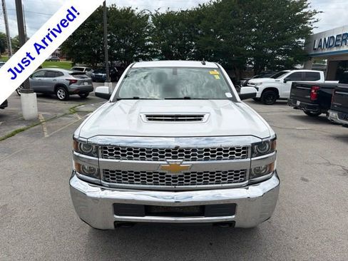 Used 2019 Chevrolet Silverado 2500 LT AWD/4WD image 9