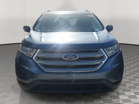 Certified 2018 Ford Edge SE FWD image 2