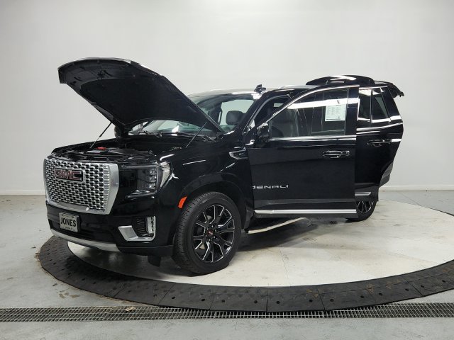 Used 2023 GMC Yukon Denali w/ LPO, Floor Liner Package AWD/4WD image 12
