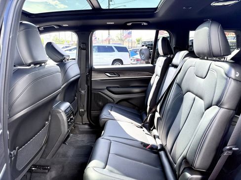 New 2025 Jeep Grand Cherokee L Limited image 14
