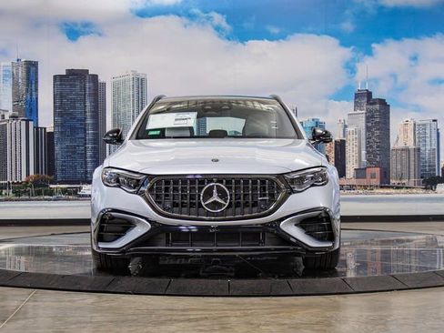 Used 2026 Mercedes-Benz E 53 AMG 4MATIC Sedan image 3