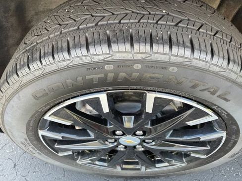 Used 2025 Chevrolet Traverse LT w/ Sun and Wheel Package AWD/4WD image 33