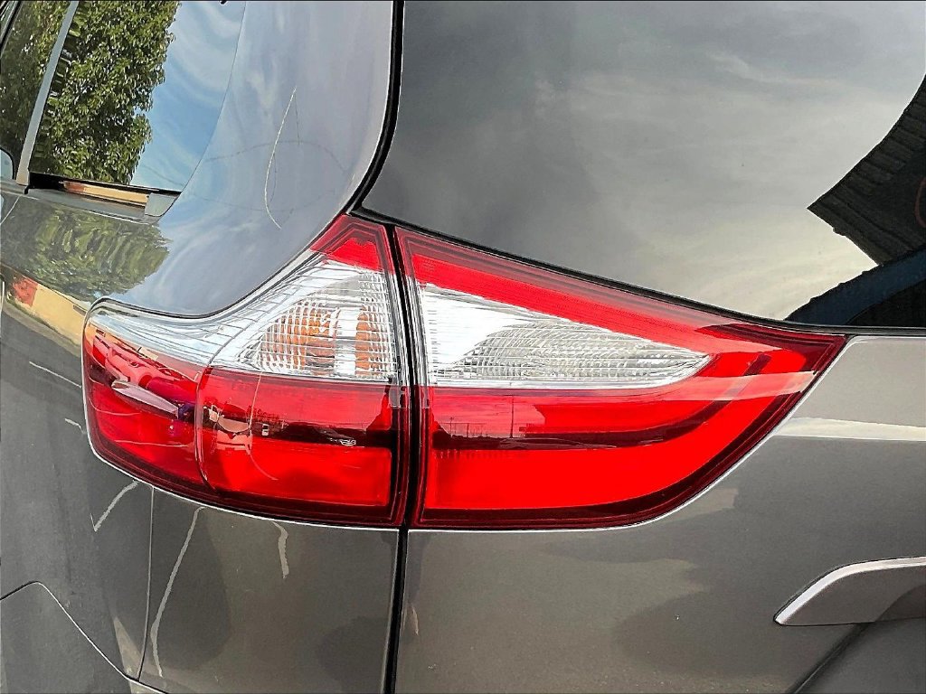 Used 2017 Toyota Sienna XLE Premium AWD/4WD image 21