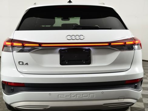 Used 2023 Audi Q4 e-tron Premium Plus w/ Premium Plus image 8