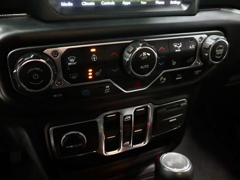 Used 2023 Jeep Wrangler High Altitude image 34