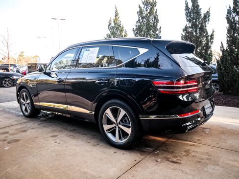 Used 2022 Genesis GV80 2.5T w/ Advanced Package 02 image 8