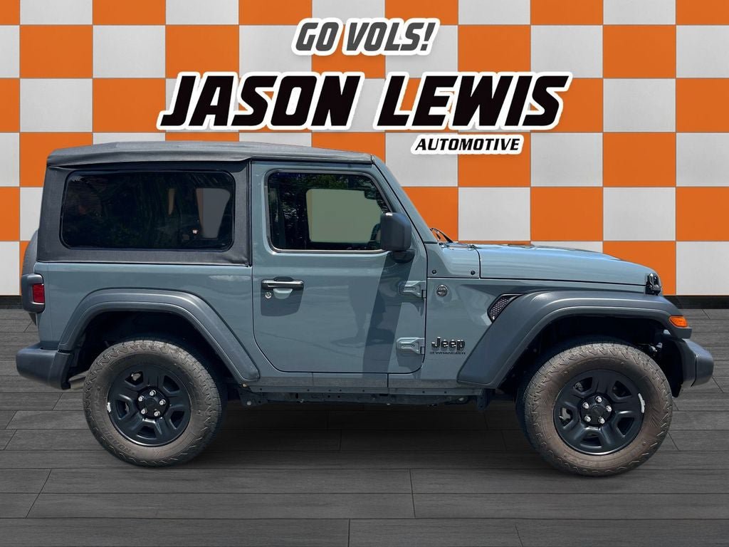 Used 2025 Jeep Wrangler Sport AWD/4WD image 2
