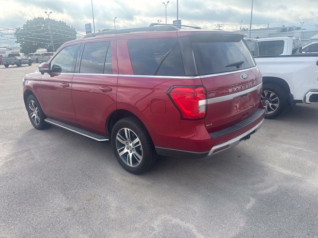 Used 2022 Ford Expedition XLT AWD/4WD image 5