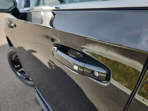 New 2025 Chevrolet Tahoe 4WD image 14
