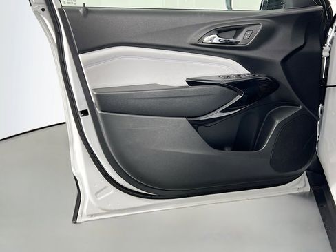 New 2026 Chevrolet Trax LT image 17