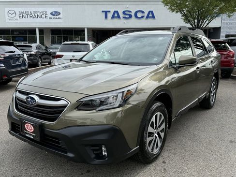 Certified 2022 Subaru Outback Premium image 1