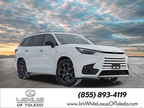 New 2026 Lexus TX 500h AWD image 1