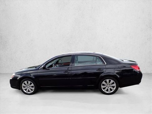 Used 2006 Toyota Avalon XLS FWD image 2