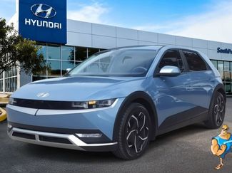 Used 2024 Hyundai Ioniq 5 SE video 1