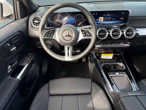 New 2026 Mercedes-Benz GLB 250 image 22