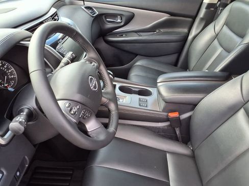 Used 2023 Nissan Murano SV image 16