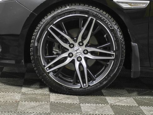 Used 2021 Honda Accord Touring image 19