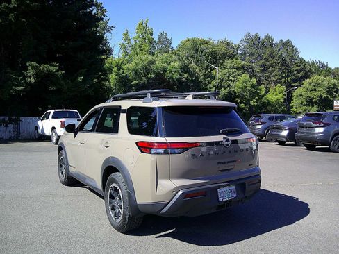 Used 2023 Nissan Pathfinder Rock Creek AWD/4WD image 3