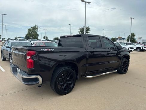 Used 2019 Chevrolet Silverado 1500 LT AWD/4WD image 4
