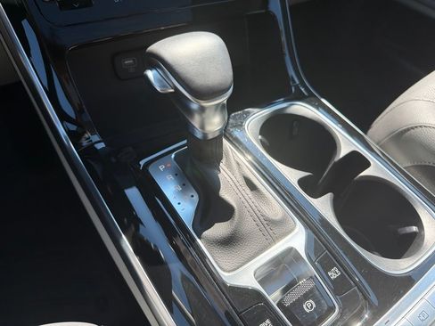 Used 2024 Kia Carnival SX Prestige FWD image 13