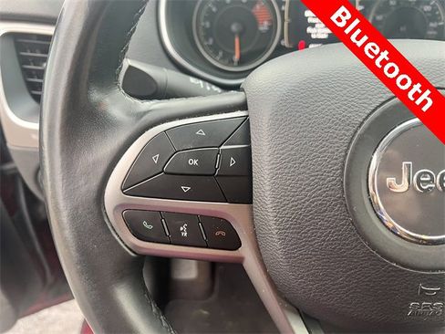 Used 2019 Jeep Cherokee Latitude Plus image 17