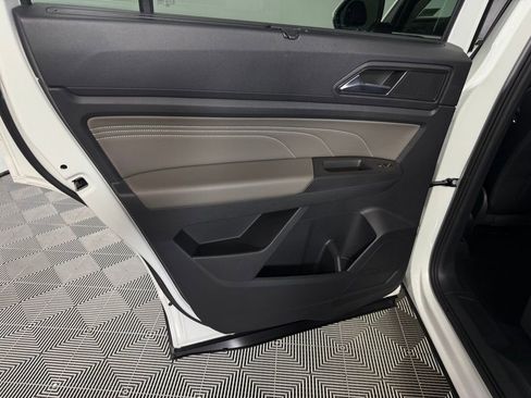 Used 2023 Volkswagen Atlas SEL image 29