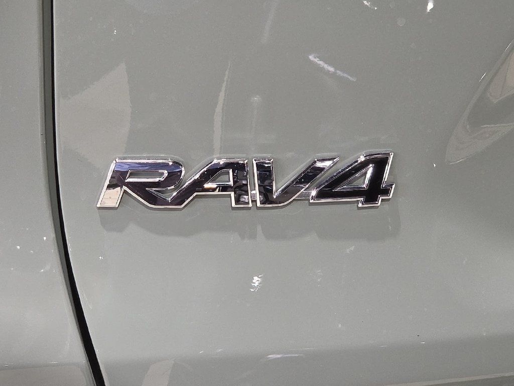 Certified 2023 Toyota RAV4 XLE w/ Convenience Package AWD/4WD image 12