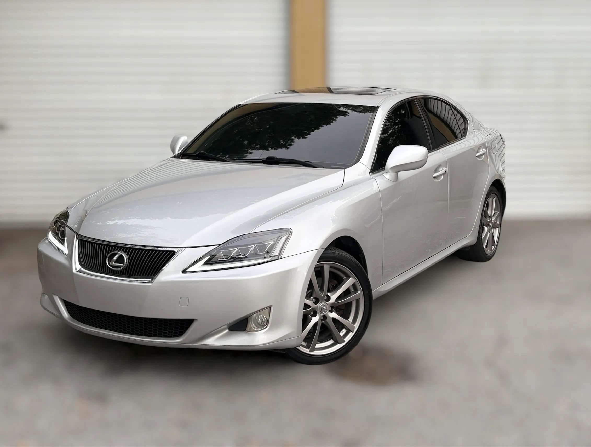 Used 2006 Lexus IS 250 AWD w/ Preferred Accessory Pkg image 1