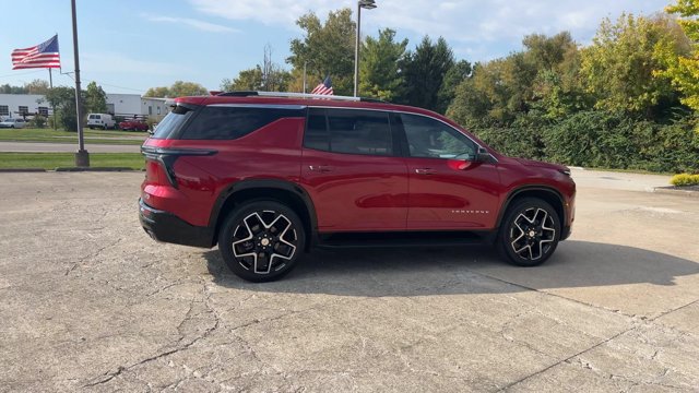 Used 2025 Chevrolet Traverse High Country w/ LPO, Floor Liner Package FWD image 9
