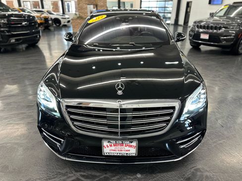 Used 2019 Mercedes-Benz S 560 Sedan image 2