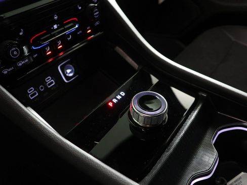 New 2025 Jeep Grand Cherokee L Altitude image 26