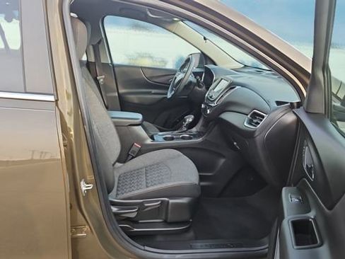 Used 2024 Chevrolet Equinox LT image 13