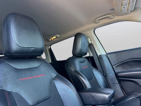 Used 2018 Jeep Compass Trailhawk w/ Cold Weather Group AWD/4WD image 18