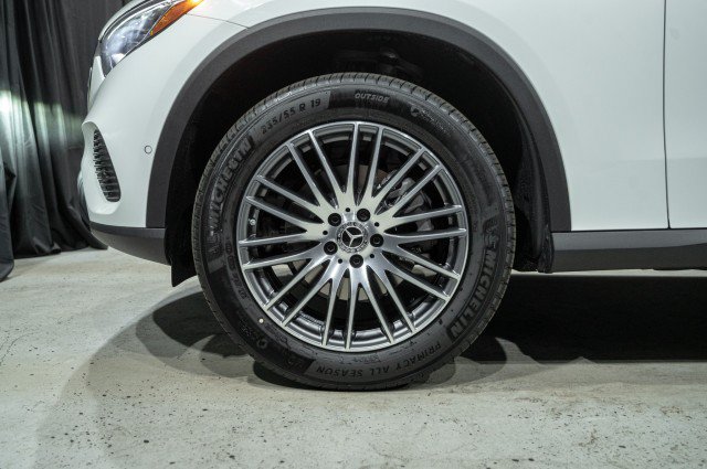 Used 2026 Mercedes-Benz GLC 300 image 7