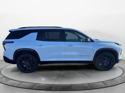 New 2026 Chevrolet Traverse RS w/ LPO, Floor Liner Package image 6