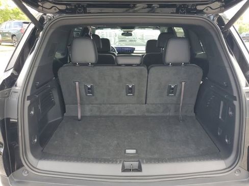 Used 2025 Buick Enclave Preferred w/ Trailering Package, 5000 lbs. FWD image 28
