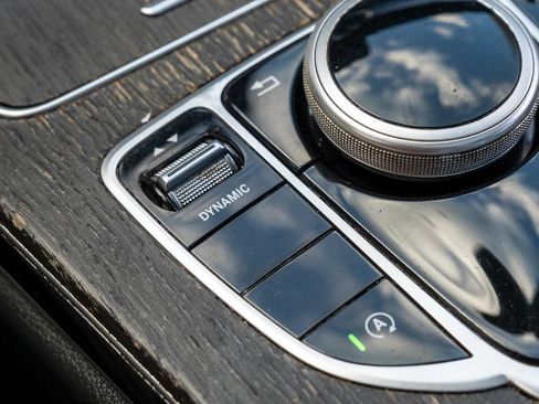 Used 2019 Mercedes-Benz C 300 Sedan image 21