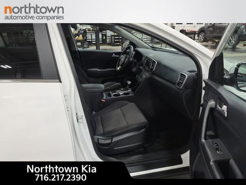 Certified 2019 Kia Sportage LX image 28