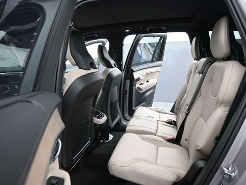 New 2026 Volvo XC90 B6 Ultra w/ Protection Package Premier AWD/4WD image 20