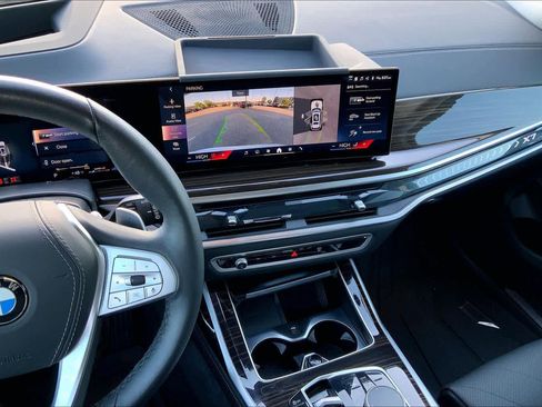 Used 2025 BMW X7 xDrive40i AWD/4WD image 7