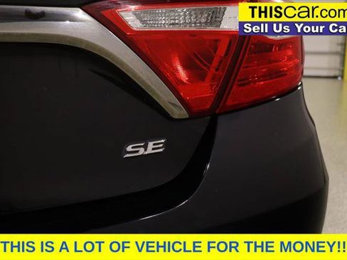 Used 2017 Toyota Camry SE FWD image 13